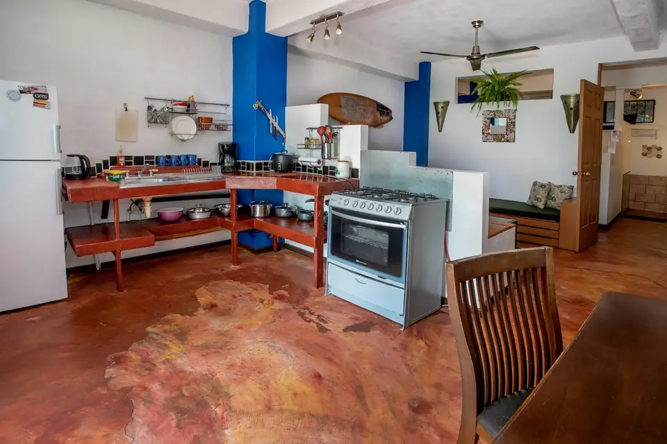 Villa Luna: the kitchen and dining corner